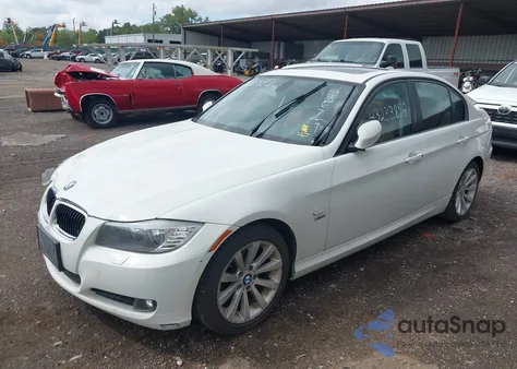 2011 BMW 328I xDrive z USA, uszkodzony, nr VIN WBAPK5C5XBF126747